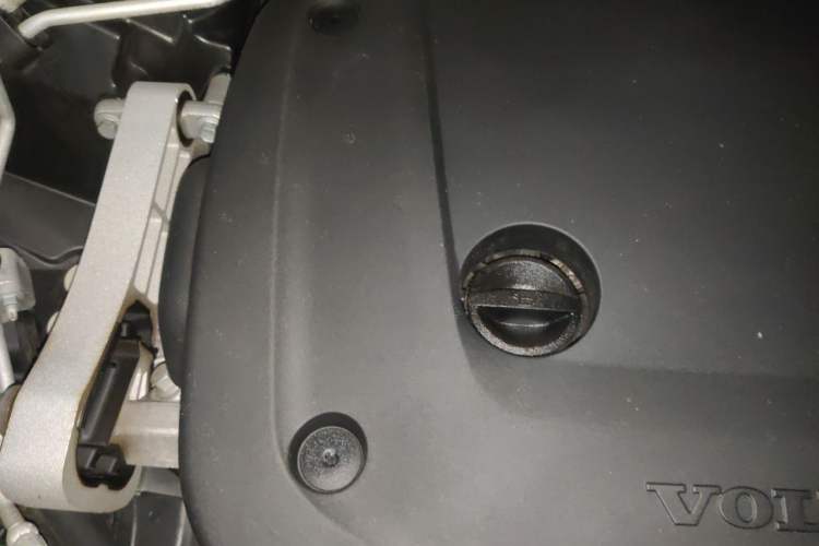Used Volvo XC90 2021 B6 Luxury Smart Edition 7-Seater Engine Bay Right