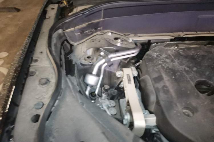 Used Volvo XC90 2021 B6 Luxury Smart Edition 7-Seater Engine Bay Right