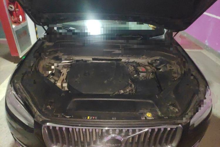 Used Volvo XC90 2021 B6 Zhiyi Sport Edition 7-Seater Engine Bay