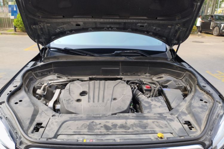 Used Volvo XC90 2021 B5 SmartDrive Luxury Edition 5-seater Engine Bay