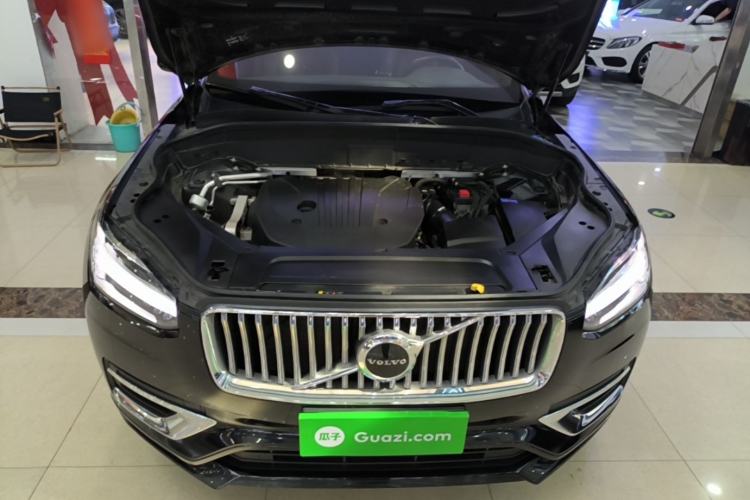 Used Volvo XC90 2021 B5 SmartDrive Luxury Edition 5-seater Engine Bay