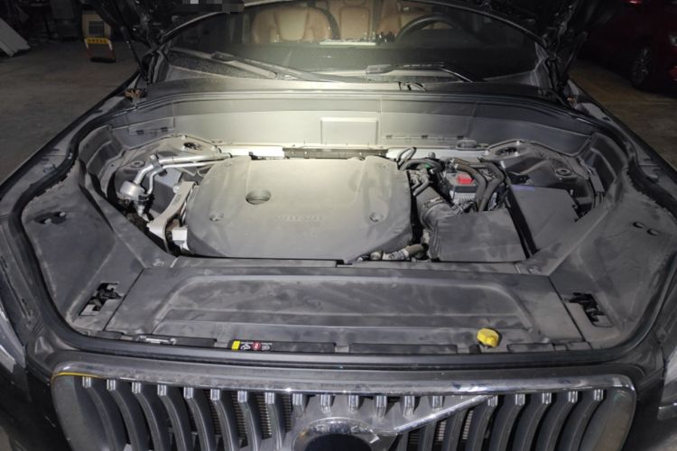 Used Volvo XC90 2021 B6 Zhiyi Luxury Edition 7-Seater Engine Bay