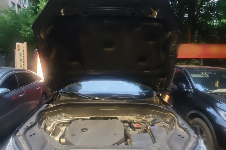 Used Volvo XC90 2021 B6 Zhiyi Luxury Edition 7-Seater Engine Bay