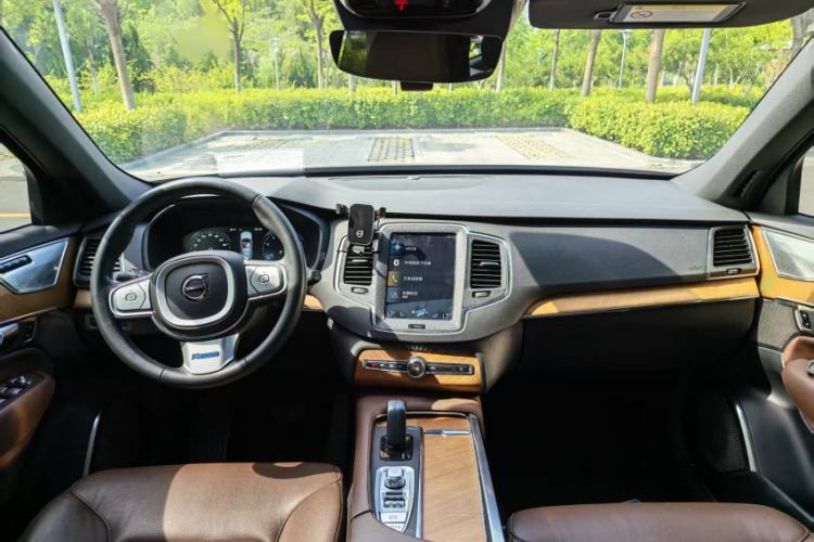 Used Volvo XC90 2021 B6 Zhiyi Luxury Edition 7-Seater Exterior 2
