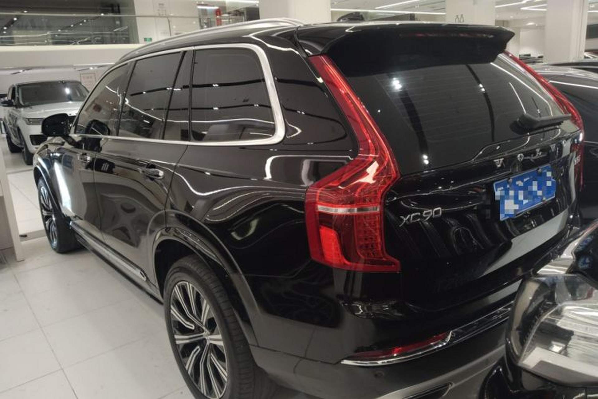 Used Volvo XC90 2021 B5 SmartDrive Luxury Edition 7 Seats Exterior 3