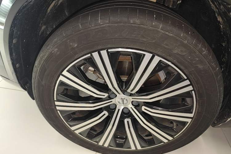 Used Volvo XC90 2021 B6 Luxury Smart Edition 7-Seater Exterior 4