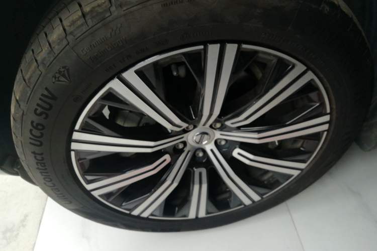 Used Volvo XC90 2021 B6 Zhiyi Luxury Edition 7-Seater Exterior 4