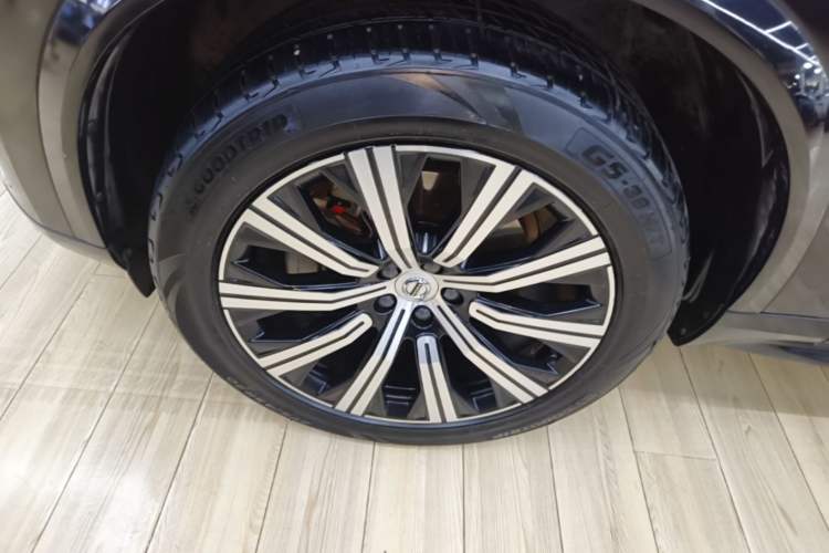 Used Volvo XC90 2021 B6 Zhiyi Luxury Edition 7-Seater Exterior 4