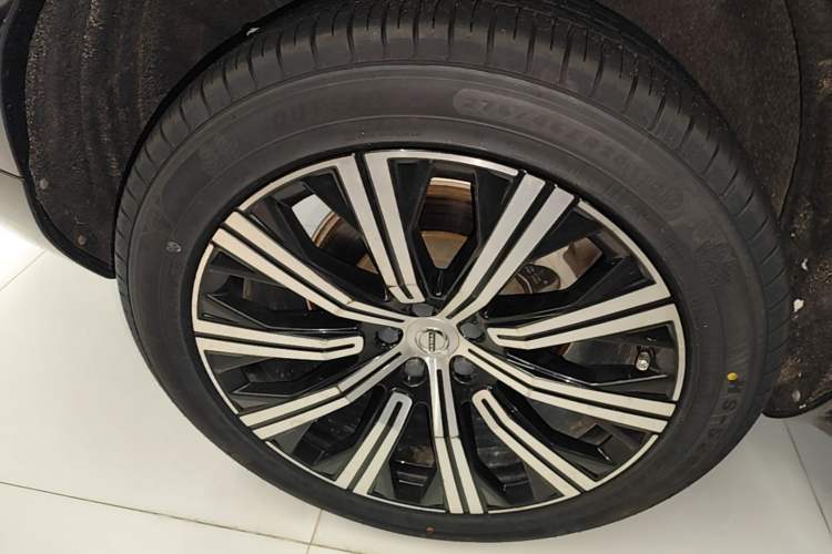 Used Volvo XC90 2021 B6 Luxury Smart Edition 7-Seater Exterior 5