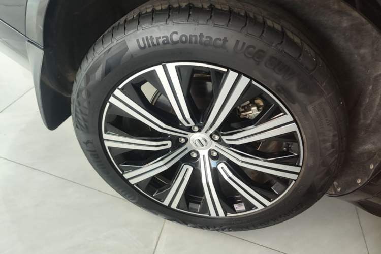 Used Volvo XC90 2021 B6 Zhiyi Luxury Edition 7-Seater Exterior 5