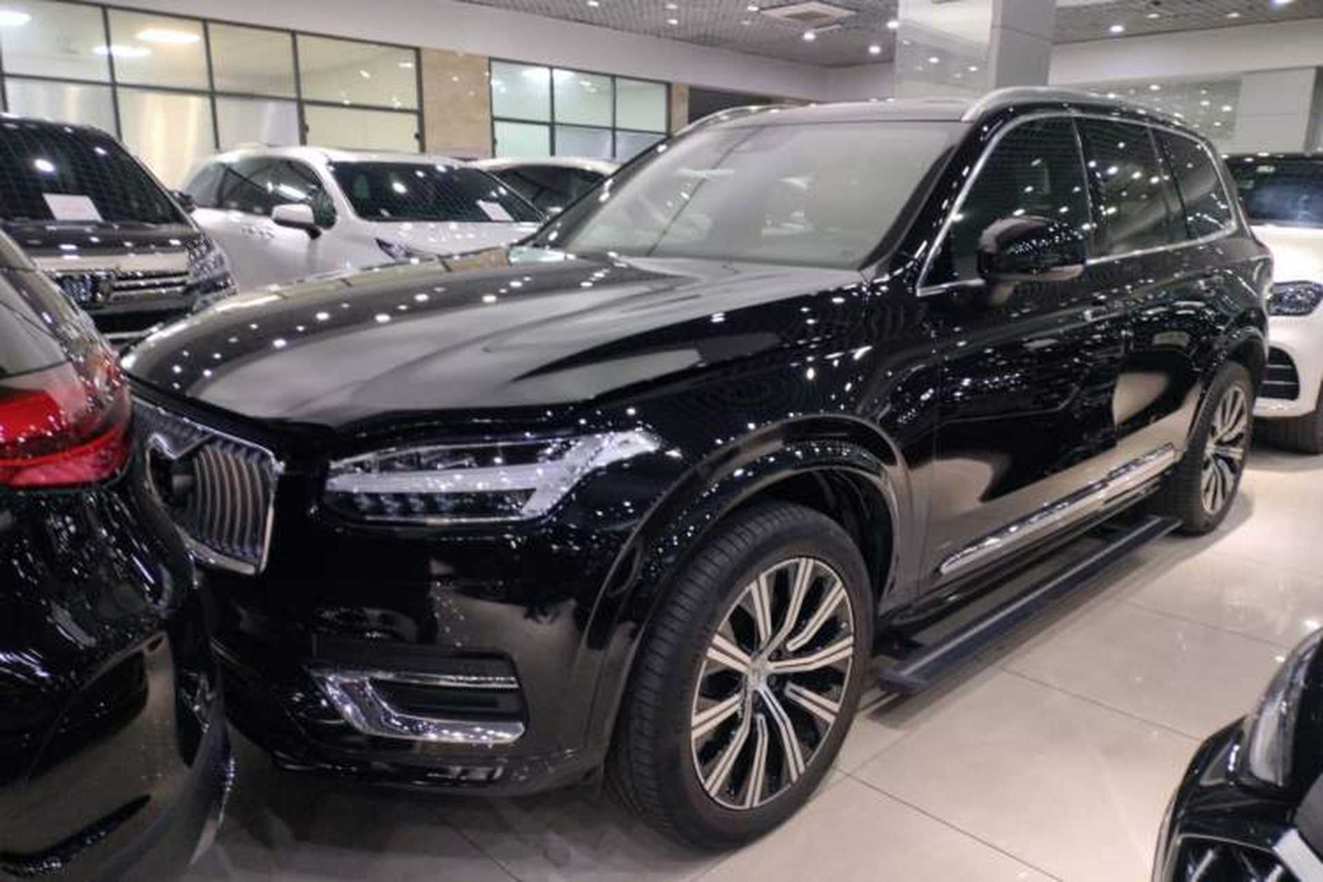 Used Volvo XC90 2021 B5 SmartDrive Luxury Edition 5-seater Front Left 45 Deg