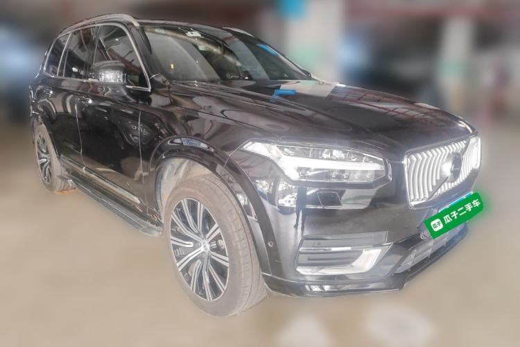 Used Volvo XC90 2021 B6 Luxury Smart Edition 7-Seater Front Right 45 Deg