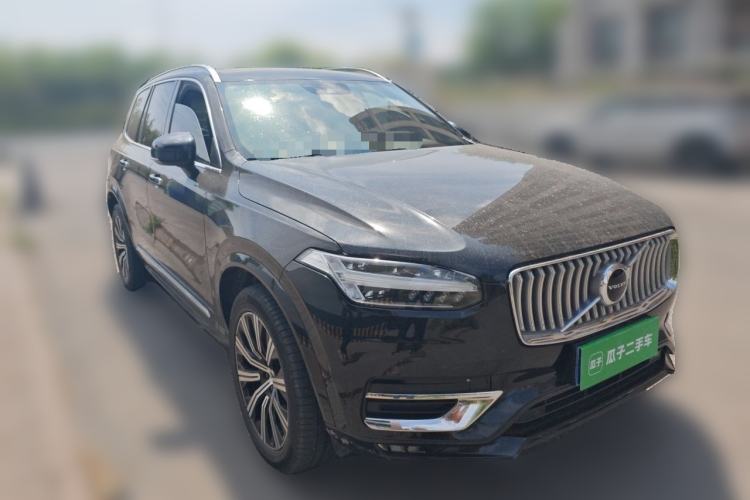 Used Volvo XC90 2021 B5 SmartDrive Luxury Edition 7 Seats Front Right 45 Deg