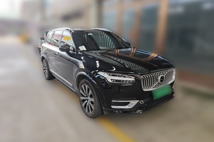 Used Volvo XC90 2021 B5 SmartDrive Luxury Edition 7 Seats Front Right 45 Deg