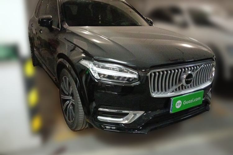 Used Volvo XC90 2021 B6 Luxury Smart Edition 7-Seater Front Right 45 Deg