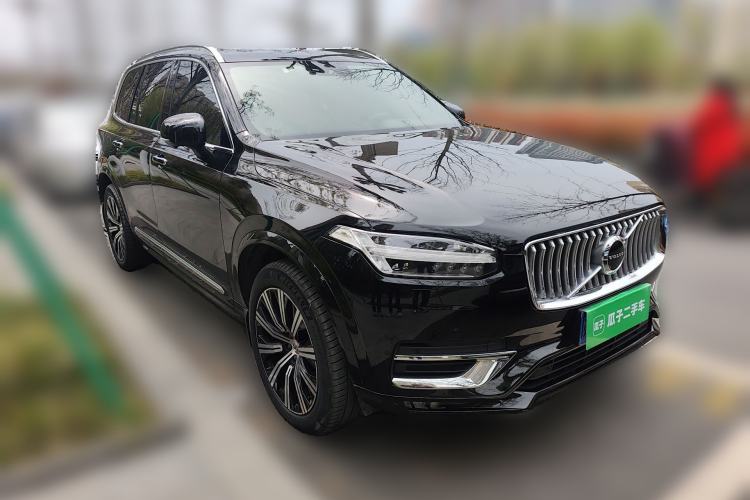 Used Volvo XC90 2021 B6 Zhiyi Luxury Edition 7-Seater Front Right 45 Deg