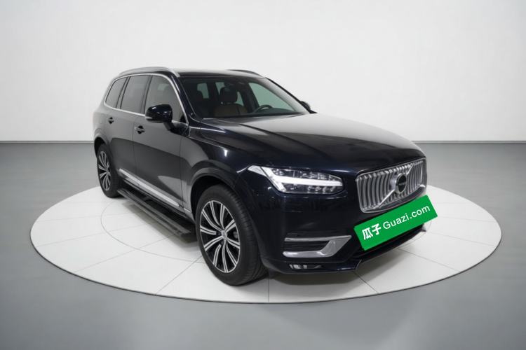 Used Volvo XC90 2021 B5 SmartDrive Luxury Edition 7 Seats Front Right 45 Deg