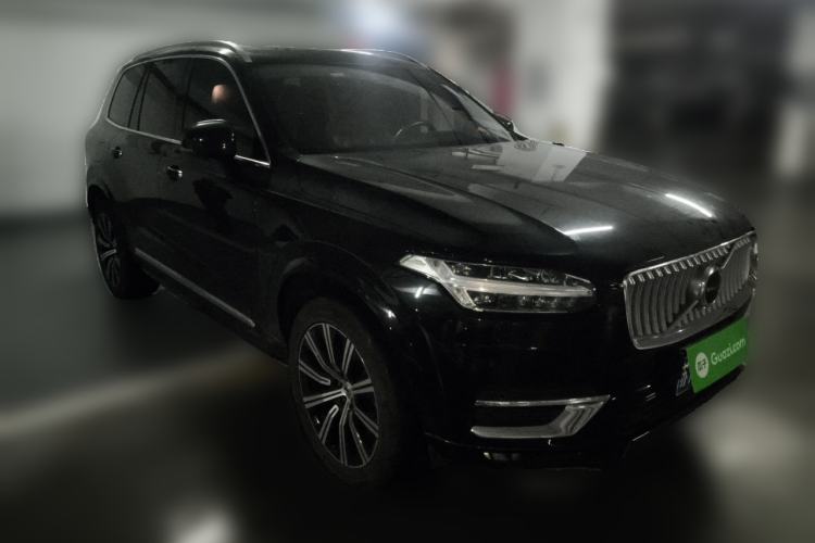 Used Volvo XC90 2021 B6 Zhiyi Luxury Edition 7-Seater Front Right 45 Deg