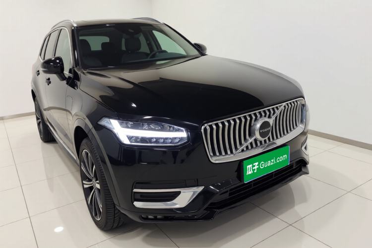 Used Volvo XC90 2021 B5 SmartDrive Luxury Edition 5-seater Front Right 45 Deg