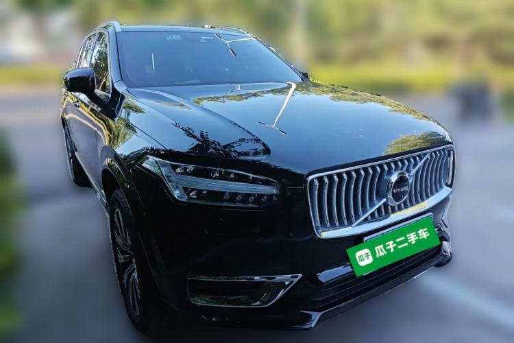 Used Volvo XC90 2021 B6 Luxury Smart Edition 7-Seater Front Right 45 Deg