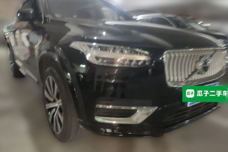 Used Volvo XC90 2021 B6 Luxury Smart Edition 7-Seater Front Right 45 Deg