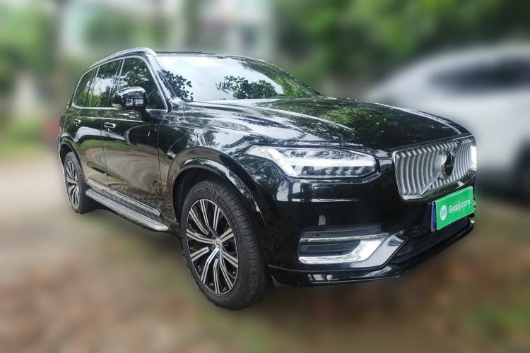 Used Volvo XC90 2021 B6 Zhiyi Luxury Edition 7-Seater Front Right 45 Deg