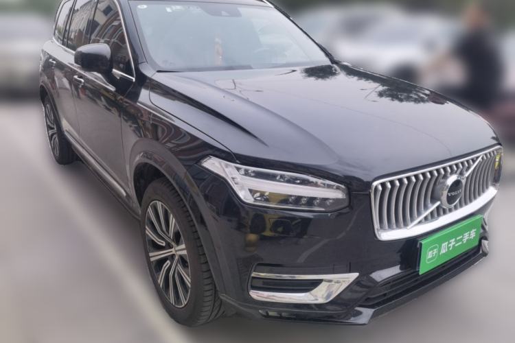 Used Volvo XC90 2021 B6 Zhiyi Luxury Edition 7-Seater Front Right 45 Deg