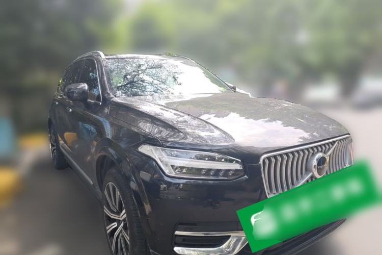 Used Volvo XC90 2021 B5 SmartDrive Luxury Edition 5-seater Front Right 45 Deg