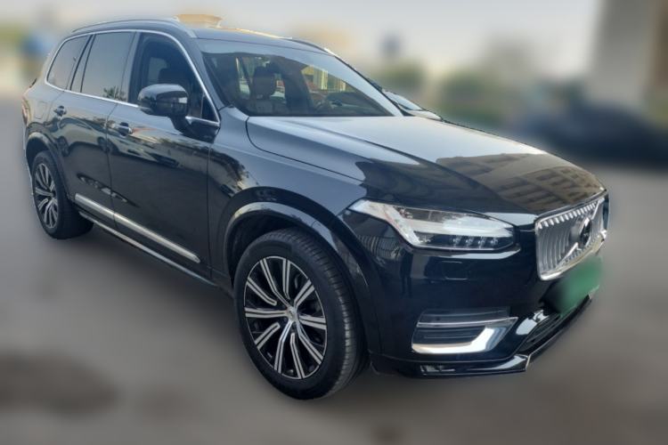 Used Volvo XC90 2021 B6 Zhiyi Luxury Edition 7-Seater Front Right 45 Deg