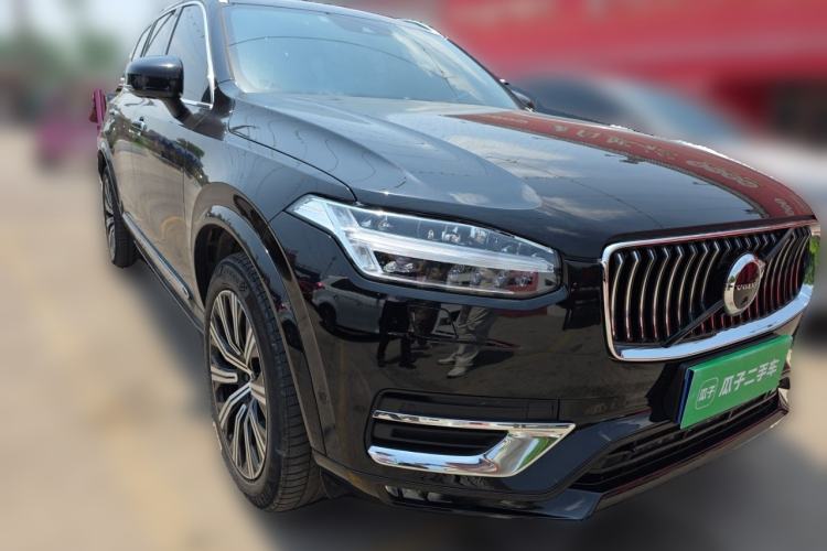 Used Volvo XC90 2021 B6 Luxury Smart Edition 7-Seater Front Right 45 Deg