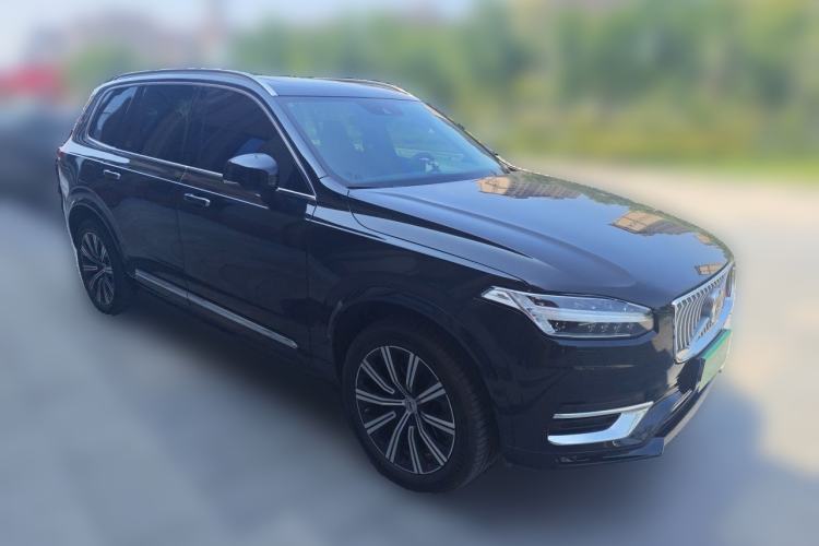 Used Volvo XC90 2021 B6 Zhiyi Luxury Edition 7-Seater Front Right 45 Deg