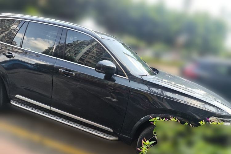 Used Volvo XC90 2021 B6 Zhiyi Luxury Edition 7-Seater Front Right 45 Deg