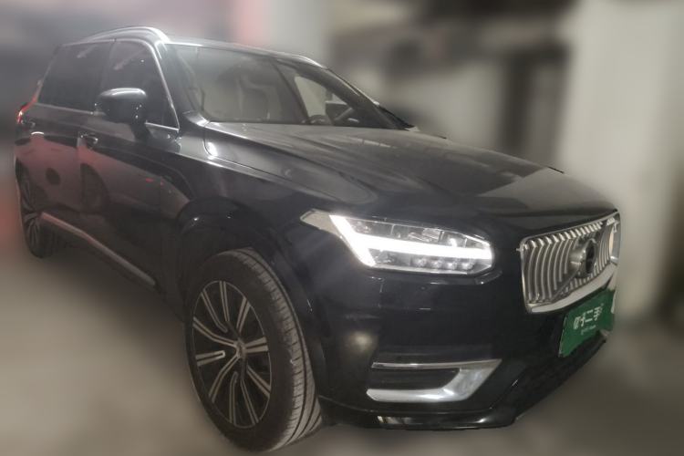 Used Volvo XC90 2021 B6 Zhiyi Luxury Edition 7-Seater Front Right 45 Deg