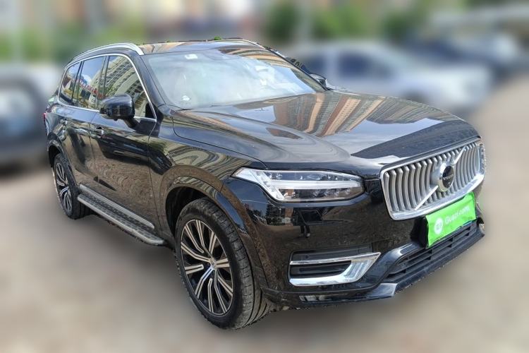Used Volvo XC90 2021 B6 Zhiyi Luxury Edition 7-Seater Front Right 45 Deg