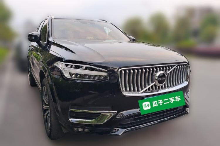 Used Volvo XC90 2021 B5 SmartDrive Luxury Edition 5-seater Front Right 45 Deg