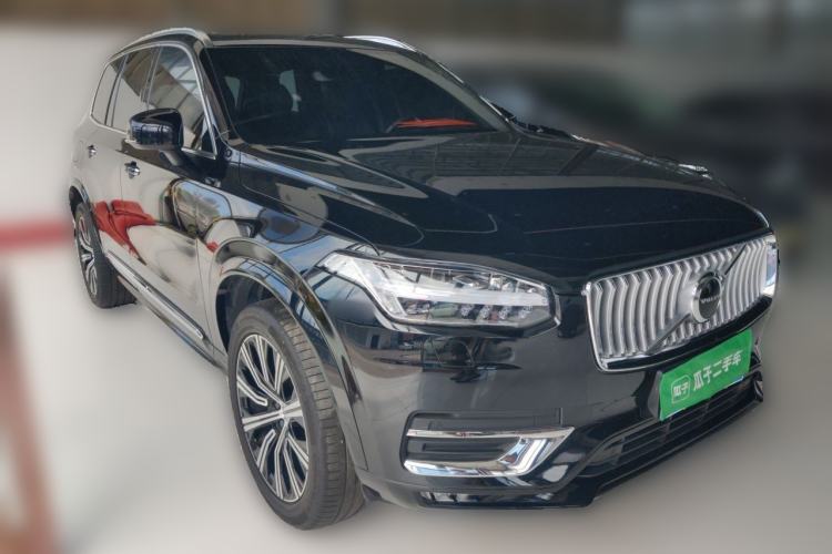 Used Volvo XC90 2021 B6 Zhiyi Luxury Edition 7-Seater Front Right 45 Deg