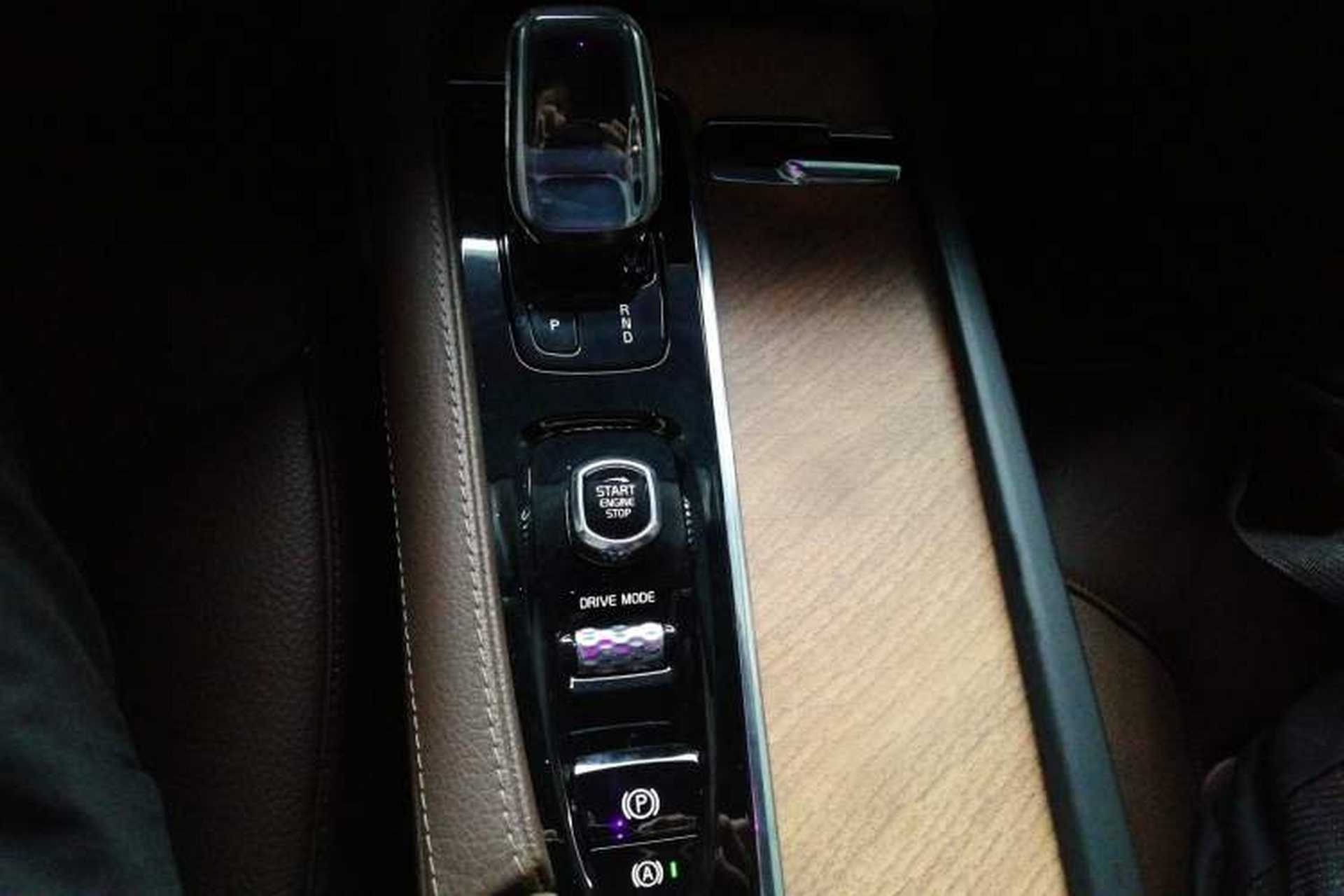 Used Volvo XC90 2021 B6 Zhiyi Luxury Edition 7-Seater Gear Lever