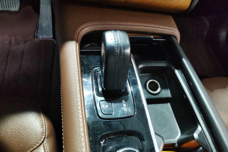 Used Volvo XC90 2021 B6 Zhiyi Luxury Edition 7-Seater Gear Lever