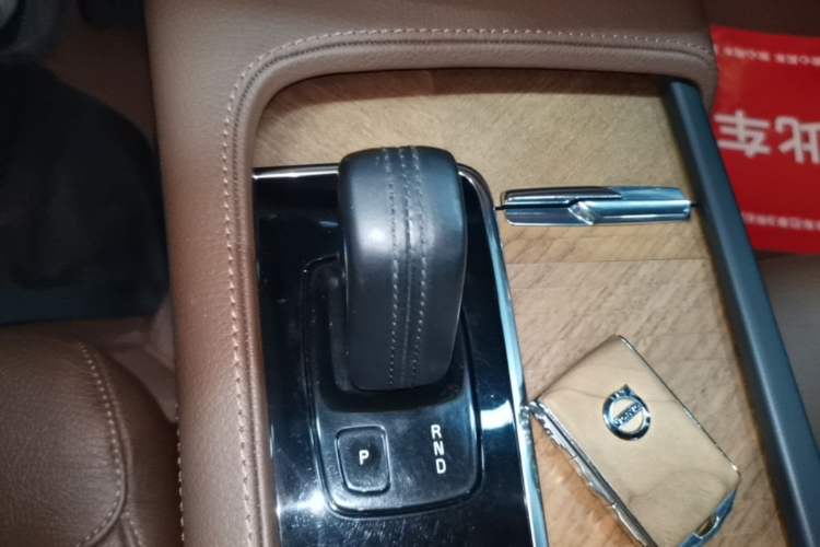 Used Volvo XC90 2021 B6 Zhiyi Luxury Edition 7-Seater Gear Lever
