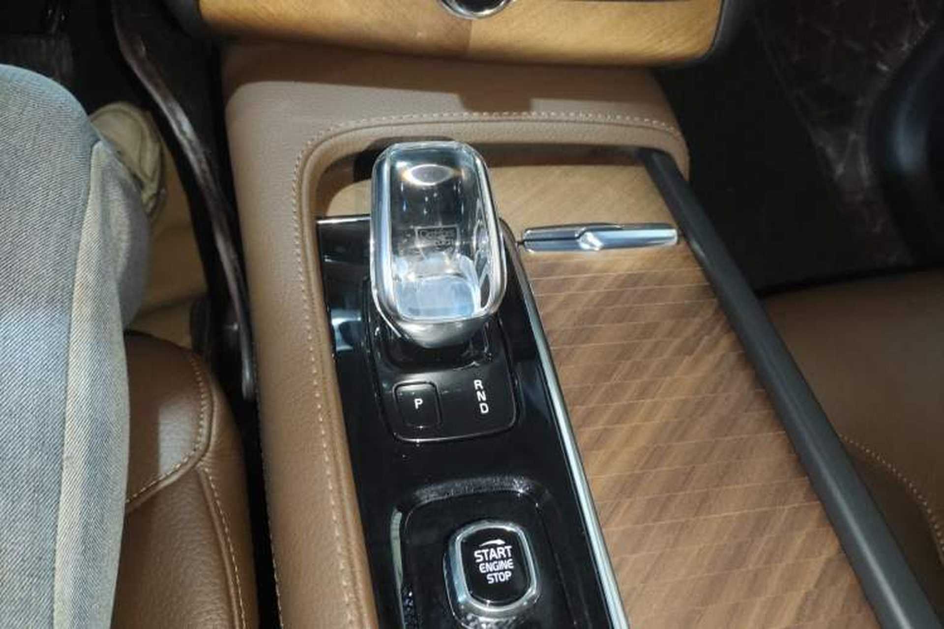Used Volvo XC90 2021 B5 SmartDrive Luxury Edition 5-seater Gear Lever