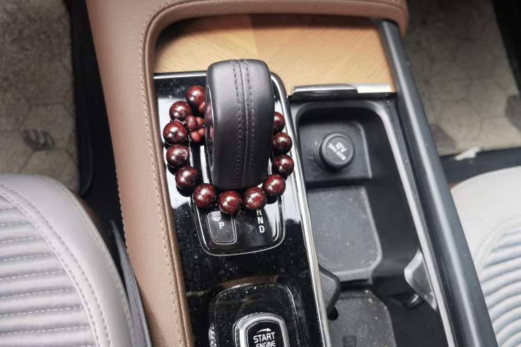 Used Volvo XC90 2021 B6 Zhiyi Luxury Edition 7-Seater Gear Lever
