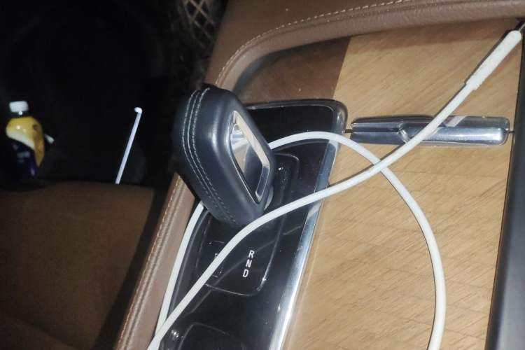 Used Volvo XC90 2021 B6 Zhiyi Sport Edition 7-Seater Gear Lever