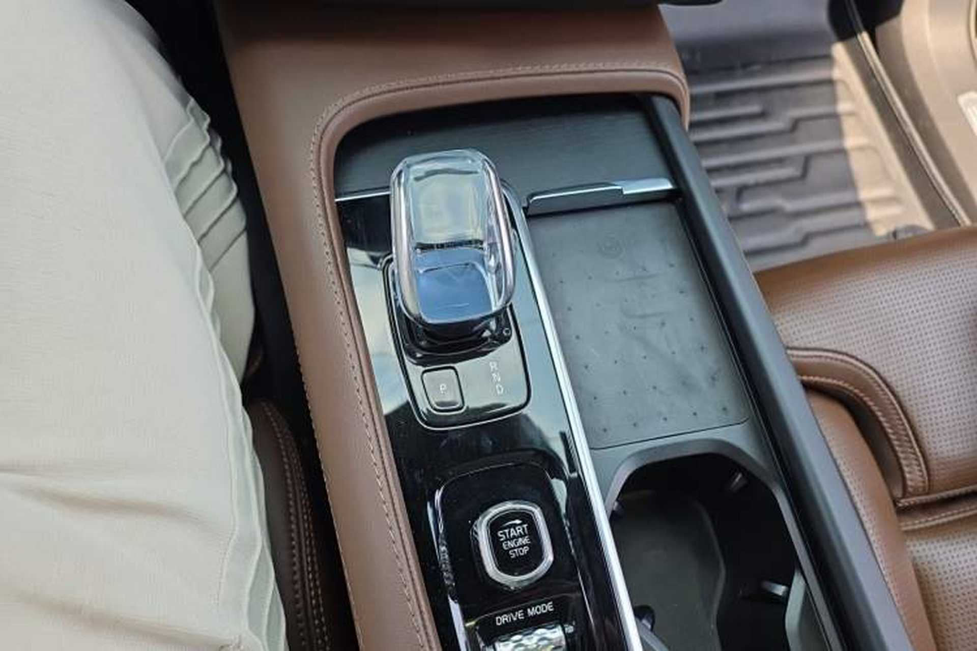 Used Volvo XC90 2021 B6 Luxury Smart Edition 7-Seater Gear Lever