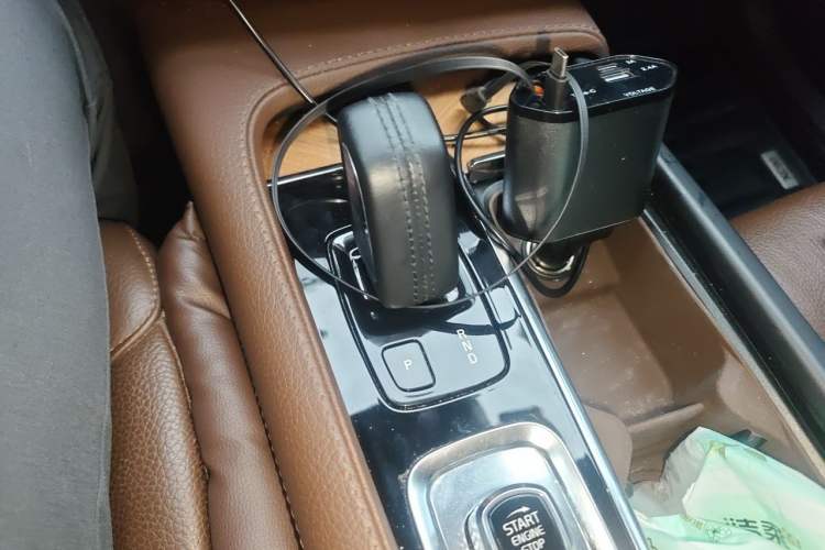 Used Volvo XC90 2021 B6 Zhiyi Luxury Edition 7-Seater Gear Lever