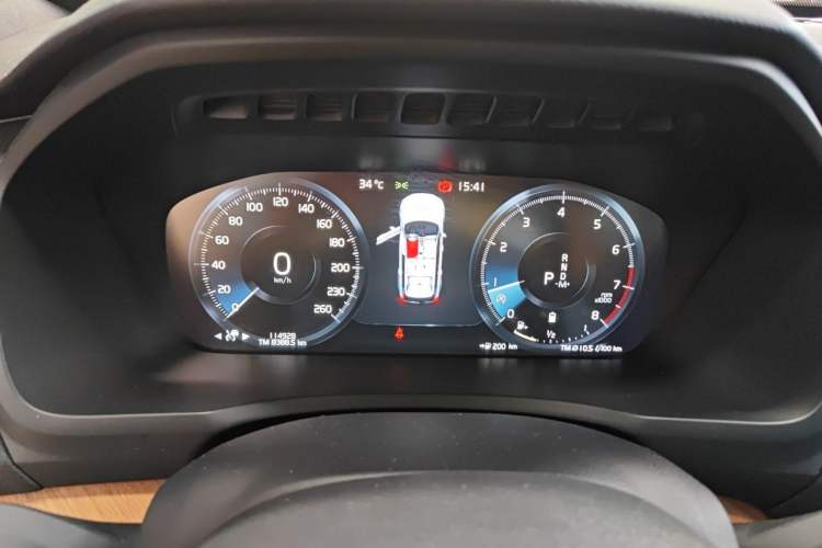 Used Volvo XC90 2021 B5 SmartDrive Luxury Edition 7 Seats Instrument Cluster