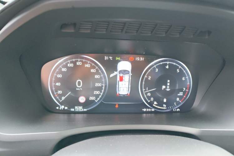 Used Volvo XC90 2021 B6 Luxury Smart Edition 7-Seater Instrument Cluster