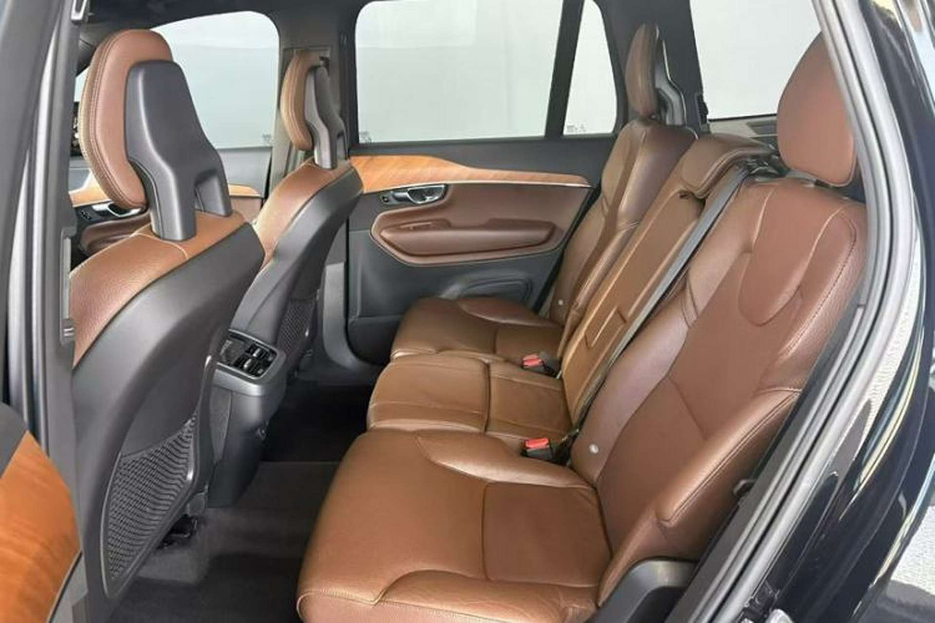Used Volvo XC90 2021 B5 SmartDrive Luxury Edition 7 Seats Interior 2