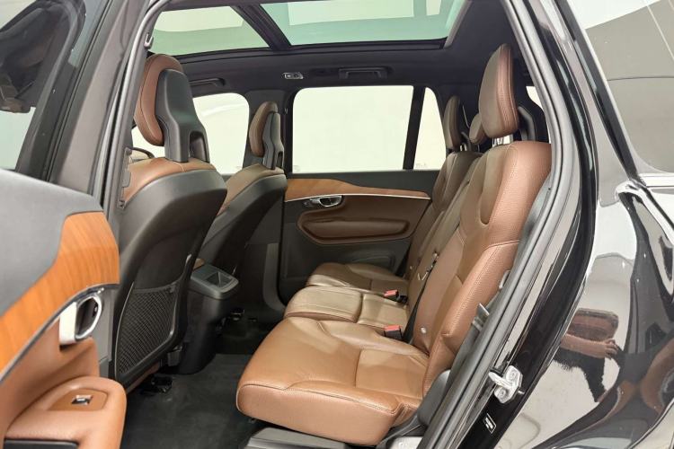 Used Volvo XC90 2021 B5 SmartDrive Luxury Edition 5-seater Interior 3
