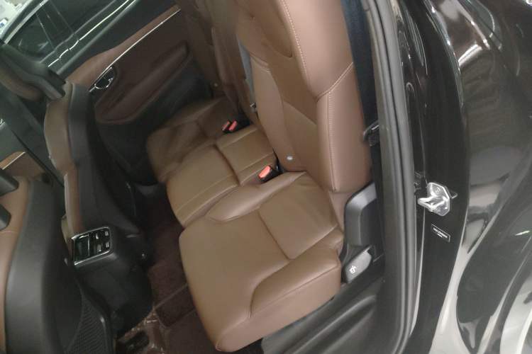 Used Volvo XC90 2021 B5 SmartDrive Luxury Edition 7 Seats Interior 4