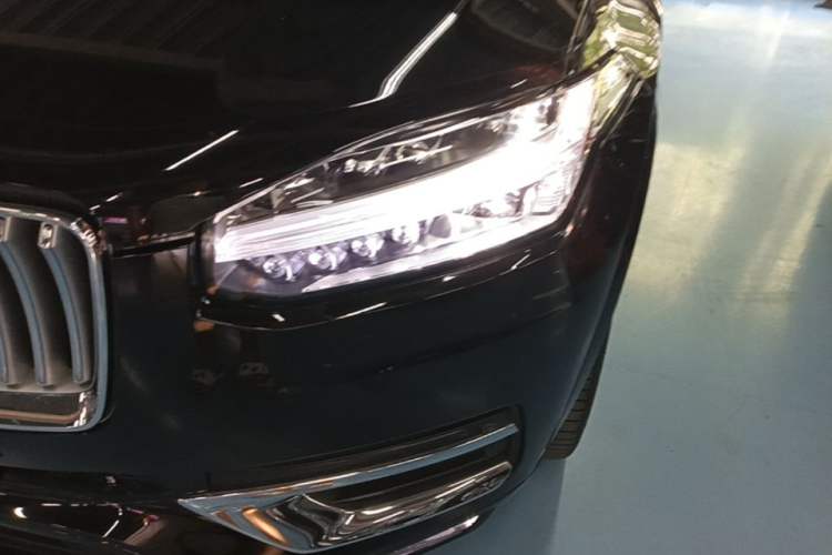 Used Volvo XC90 2021 B5 SmartDrive Luxury Edition 7 Seats Left Front Headlight